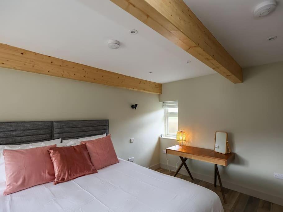 Spacious 1-Bed Apartment With Super King Or Twin In Central Charlbury, Cotswolds Luaran gambar